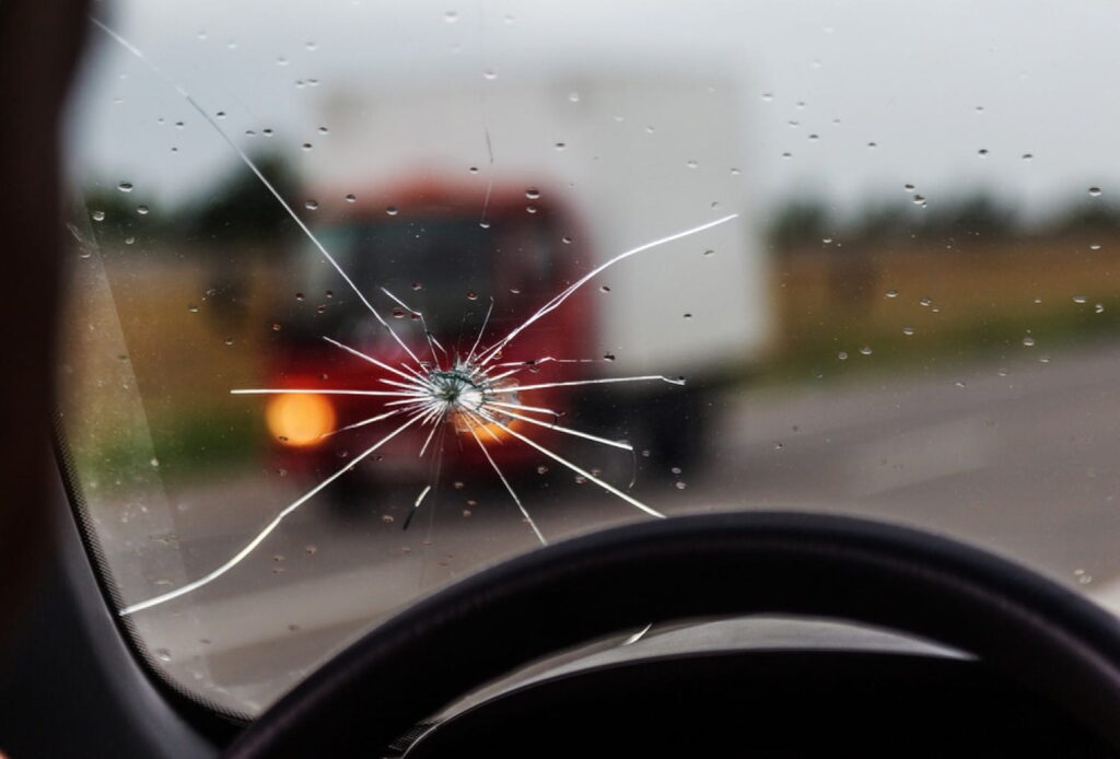 Why Should You Replace Your Windshield in Case of a Crack?