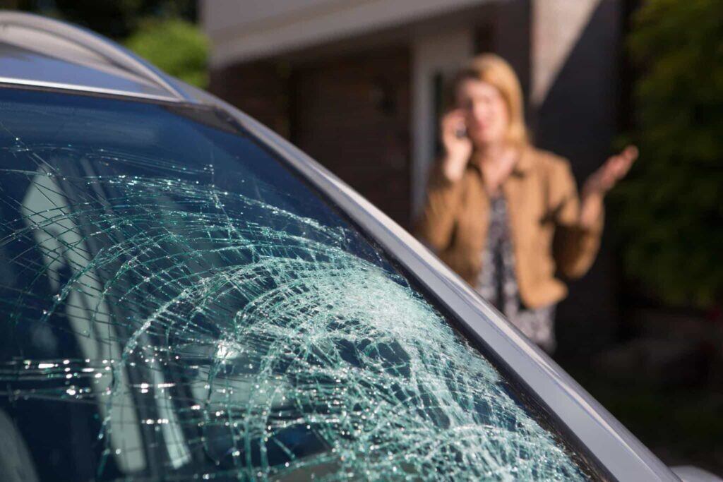 windshield crack spreading